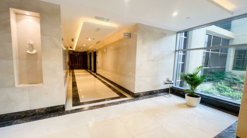 LUXURIOUS FULLY FURNISHED 3-BEDROOM APARTMENT FOR RENT