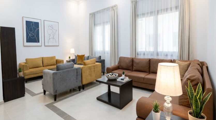 LUXURIOUS FULLY FURNISHED 3-BEDROOM APARTMENT FOR RENT