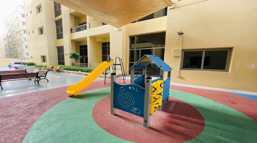 LUXURIOUS FULLY FURNISHED 3-BEDROOM APARTMENT FOR RENT