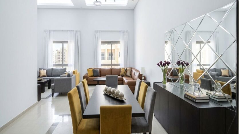 LUXURIOUS FULLY FURNISHED 3-BEDROOM APARTMENT FOR RENT