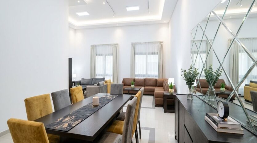 LUXURIOUS FULLY FURNISHED 3-BEDROOM APARTMENT FOR RENT