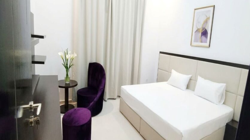 LUXURIOUS FULLY FURNISHED 3-BEDROOM APARTMENT FOR RENT